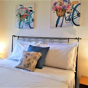 casa-cristina2c-cris.hotelitalianriviera.com/